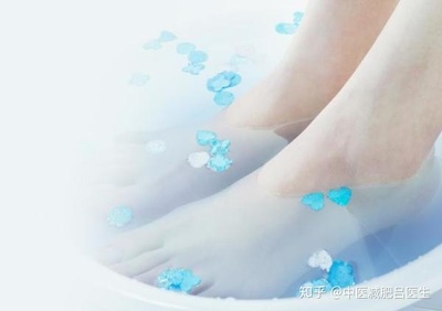 穿袜子洗脚是什么意思