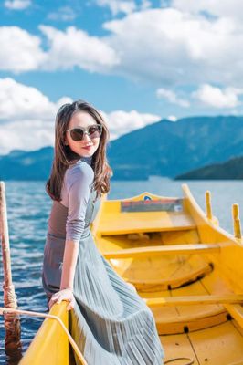 海边旅游衣服搭配图片 中年女人旅游穿什么衣服好看