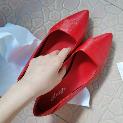 白色皮鞋怎么护理