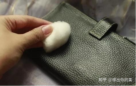 蔻驰包包脏了用什么擦 lv包包脏了用什么擦