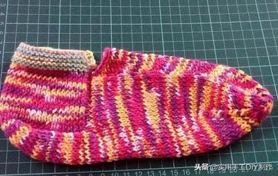 毛线袜子的编织方法