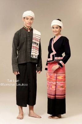 版纳傣族男装服饰图片大全 对傣族服饰的介绍?