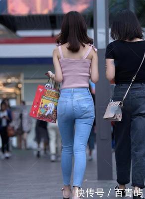 吊带牛仔裤