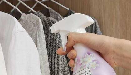 去除衣服上的油渍的最好方法 怎么洗去衣服的油污