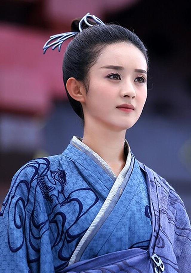 女扮男装