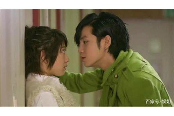 女扮男装电视剧韩剧