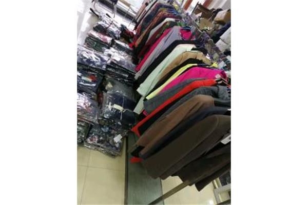 哪有外贸服装尾货批发的 尾货是正品还是仿货