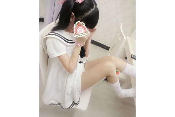 女生脏袜子