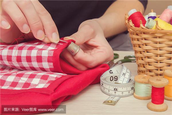 羊毛绒毛衣怎么洗