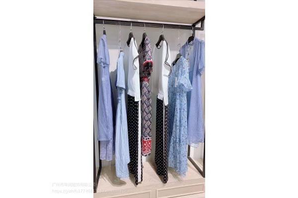 大码服装加盟店