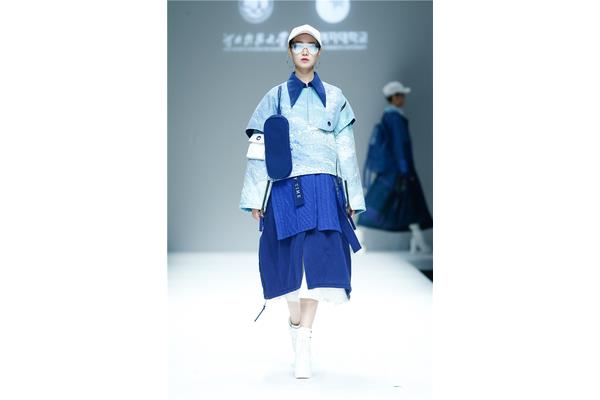 毕业生服装