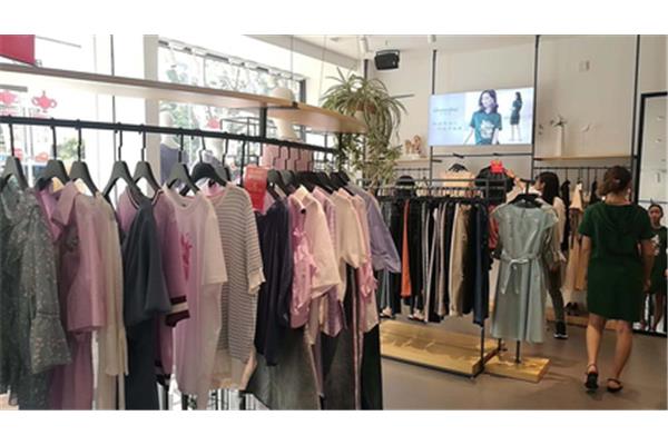 商场女装品牌