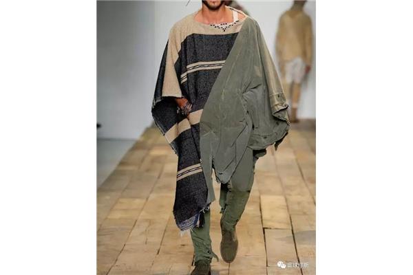 破烂衣服图片
