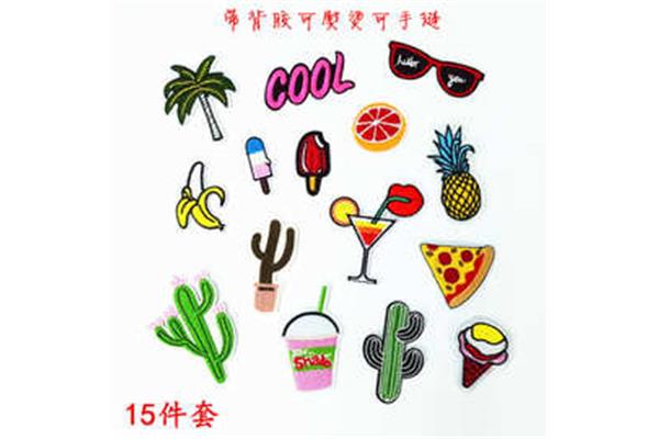 用卡纸做水果帽子