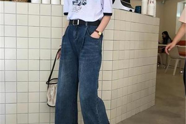 屁股大腿粗穿什么裤子