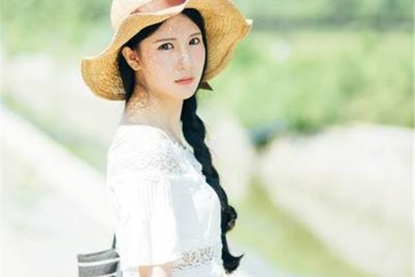 经常戴帽子