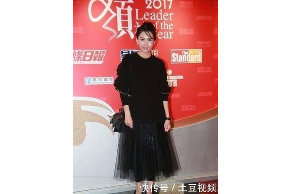 黑色纱裙配什么鞋子