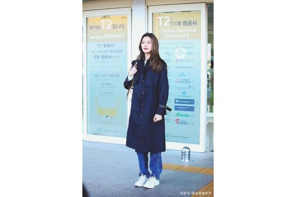 长款纱裙搭配什么上衣