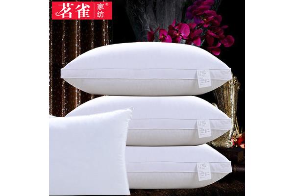洗羽绒服可以用金纺吗