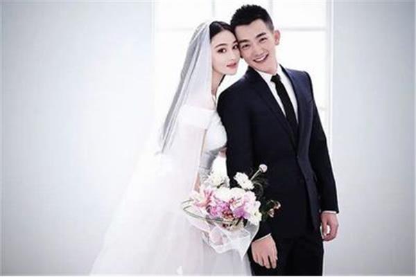 结婚能穿黑色西装吗