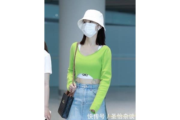 露肚脐的衣服怎么搭配
