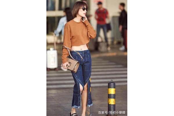 黑色露肚脐的衣服怎么搭配 吊带露脐装穿搭