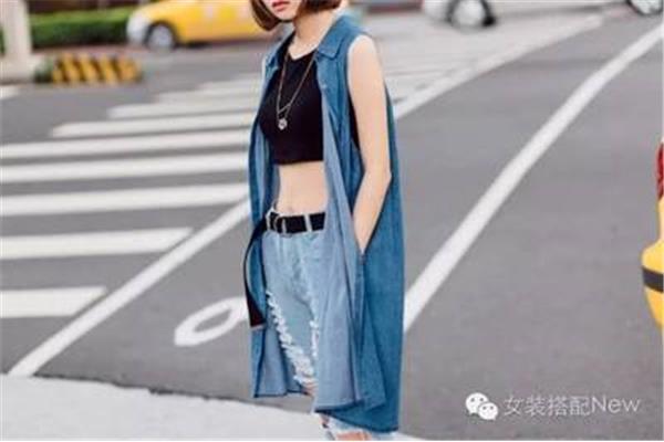露肚脐的衣服怎么搭配
