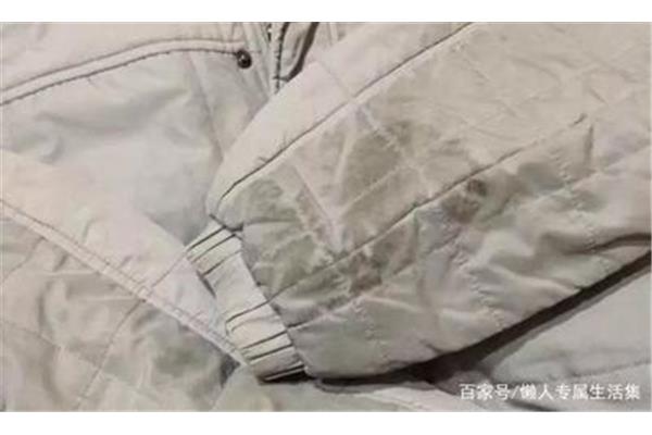 如何洗掉羽绒服上的油渍