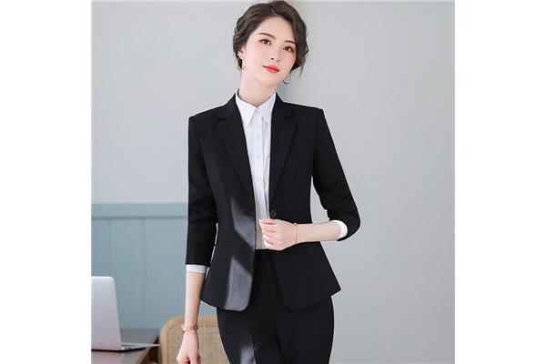 女士西装搭配