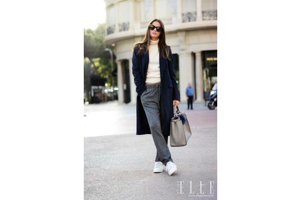 女士阔腿裤配什么上衣