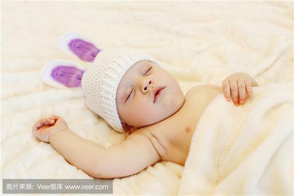 婴儿可以戴帽子睡觉吗