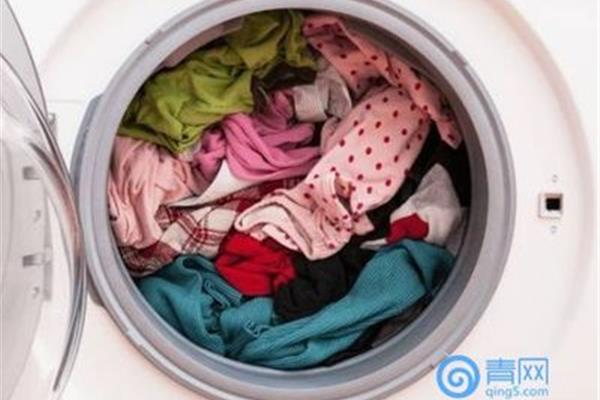 衣服怎么不掉色? 洗衣服怎样洗不掉色