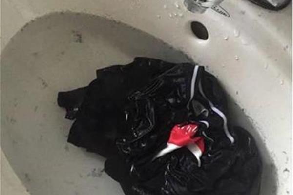 掉色衣服怎么洗不掉色